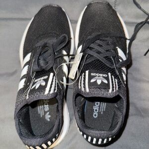 Adidas boys shoes. Brand new. 6.5